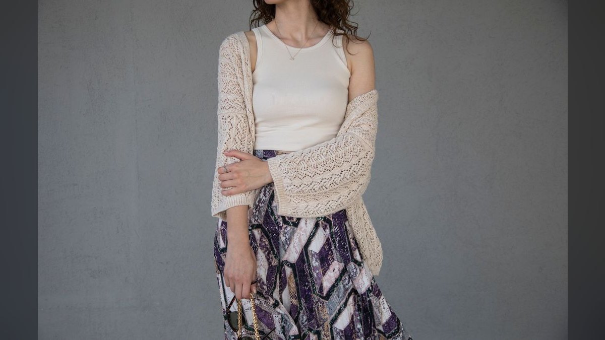How to Style a Midi Skirt for a Rooftop Party in 2027
