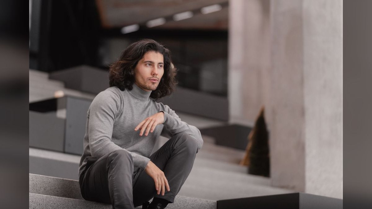 How to Style a Turtleneck for a Baby Shower in 2027