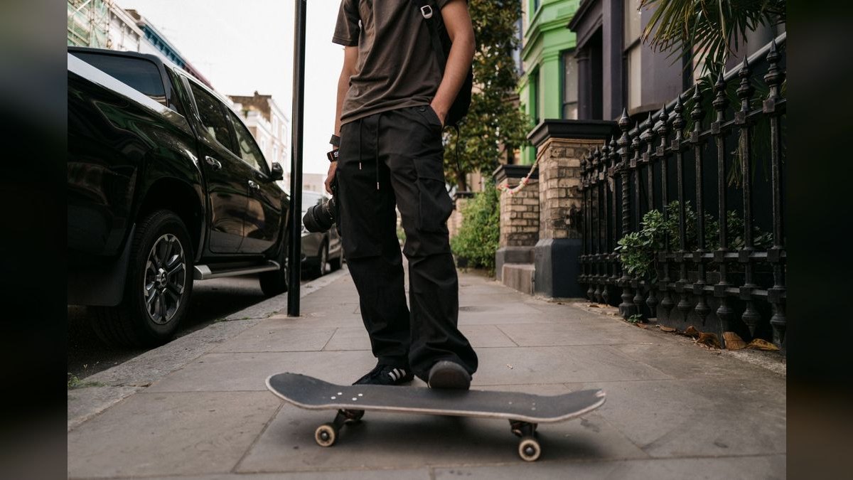 How to Style Cargo Pants for a Job Interview in 2027