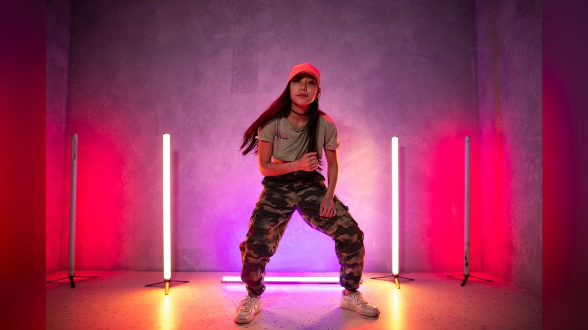 How to Style Cargo Pants for an Engagement Party in 2027