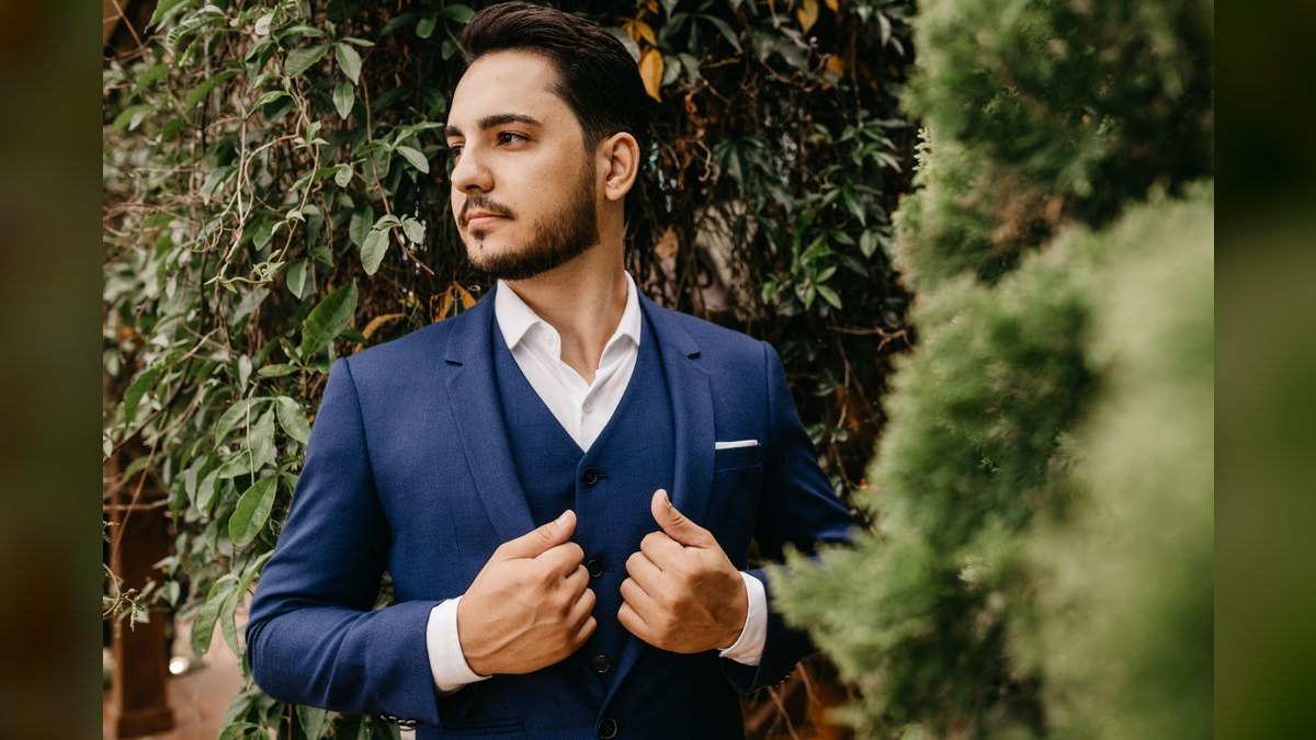 How to Style a Blue Suit for a Wine Tasting in 2027