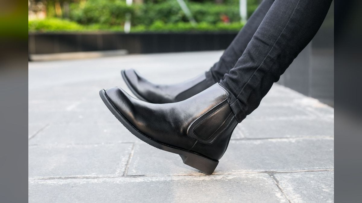 How to Style Ankle Boots for a Graduation in 2027