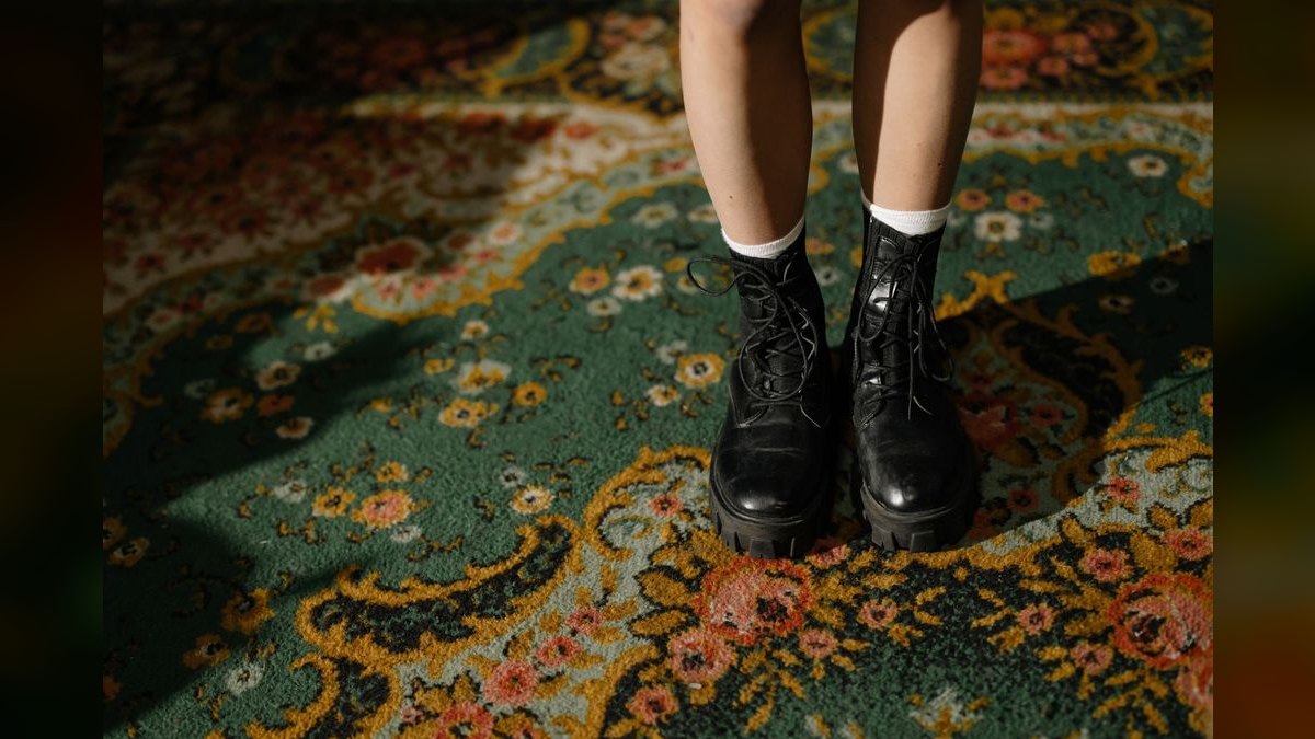 How to Style Ankle Boots for a Retirement Party in 2027
