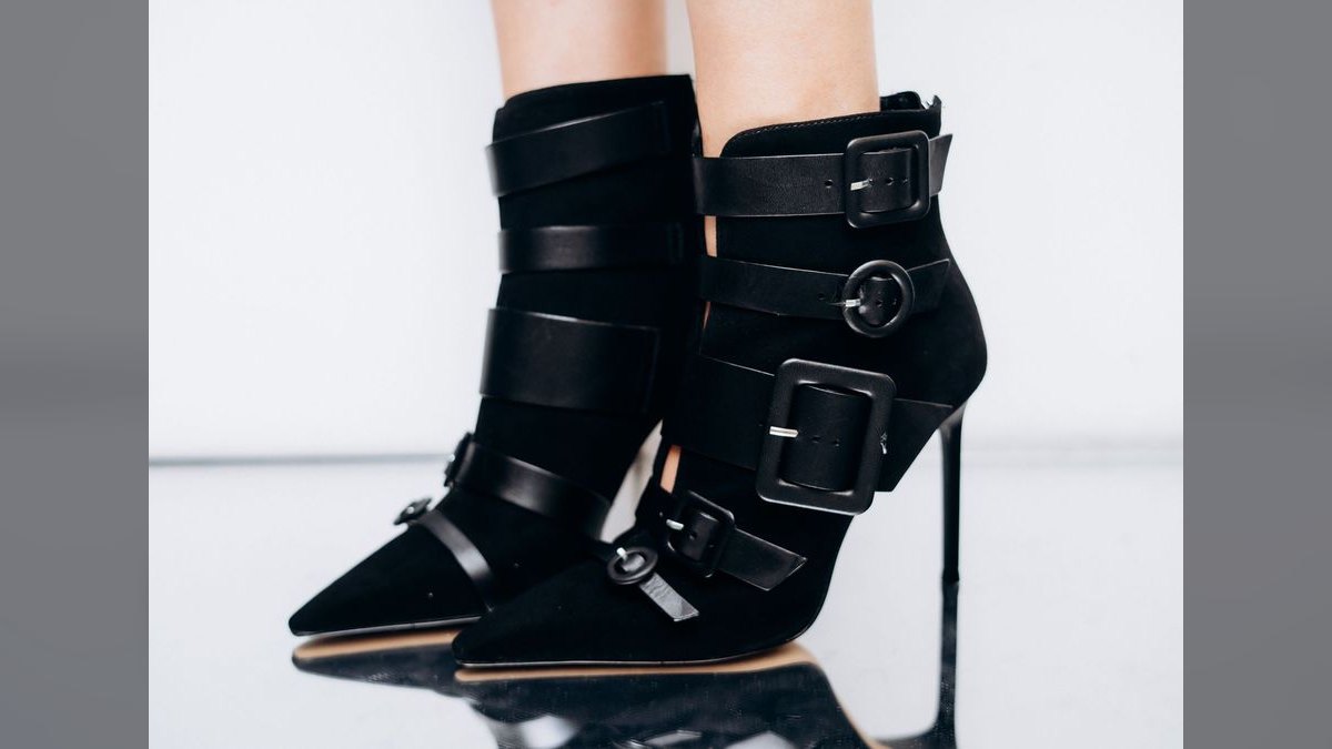How to Style Ankle Boots for a Comedy Show in 2027 — figure 4