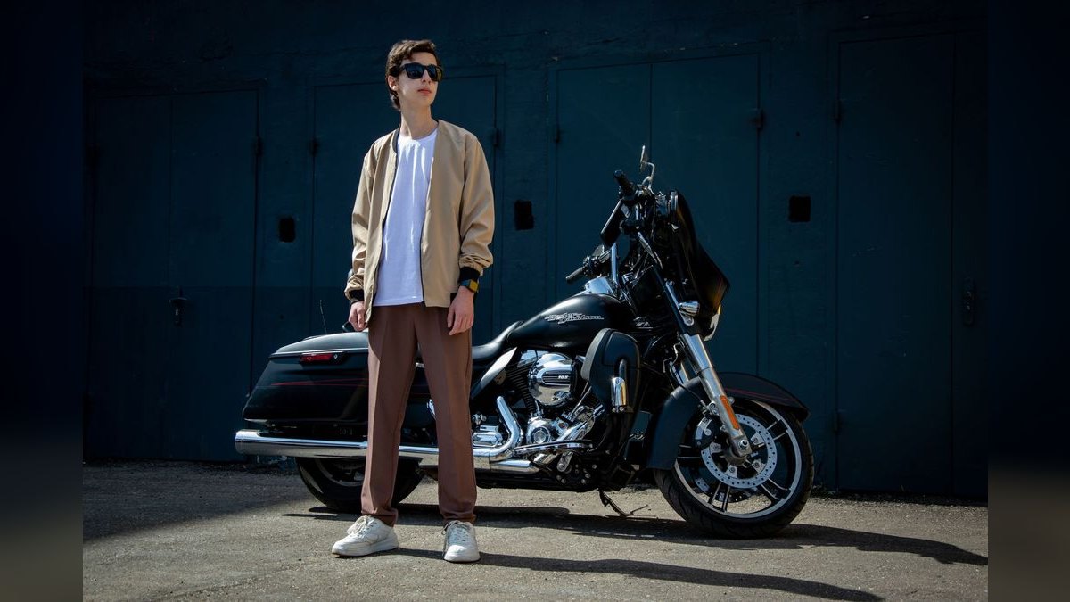How to Style a Bomber Jacket for a Rooftop Party in 2027