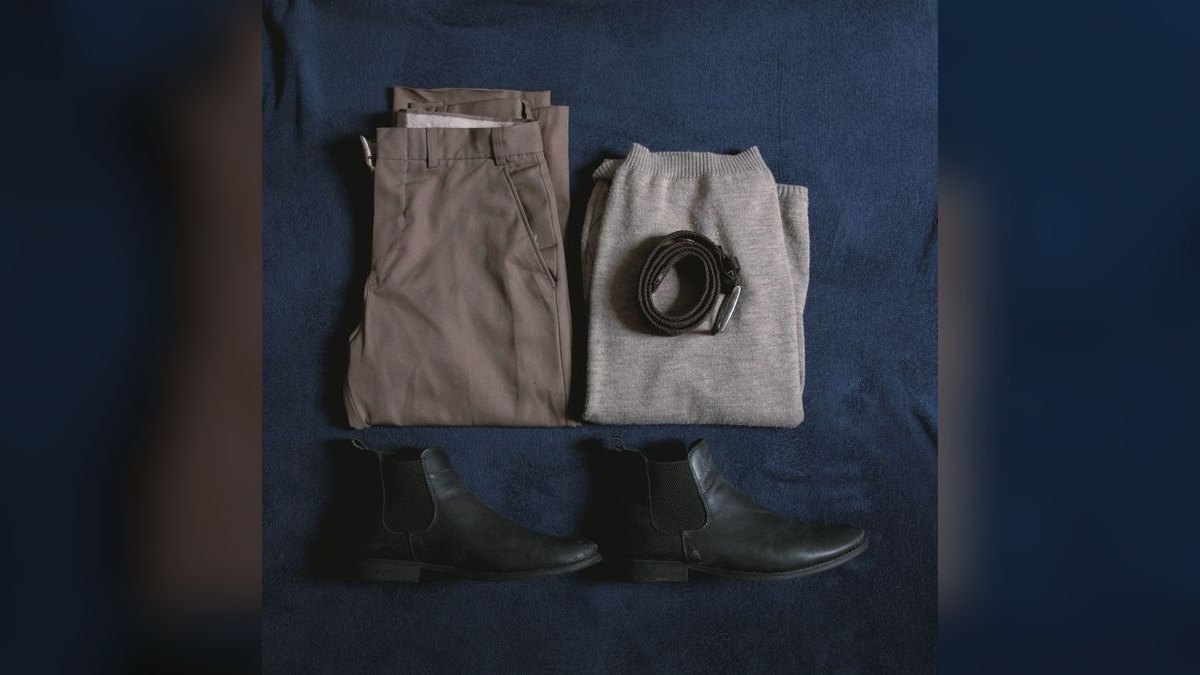 How to Style Chelsea Boots for a Graduation in 2027 — figure 3