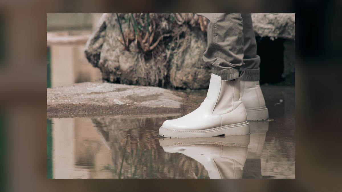 How to Style Chelsea Boots for a Bar Crawl in 2027 — figure 1