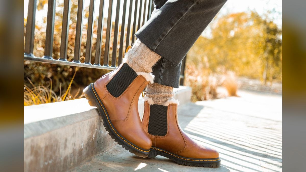 How to Style Chelsea Boots for a Rooftop Party in 2027