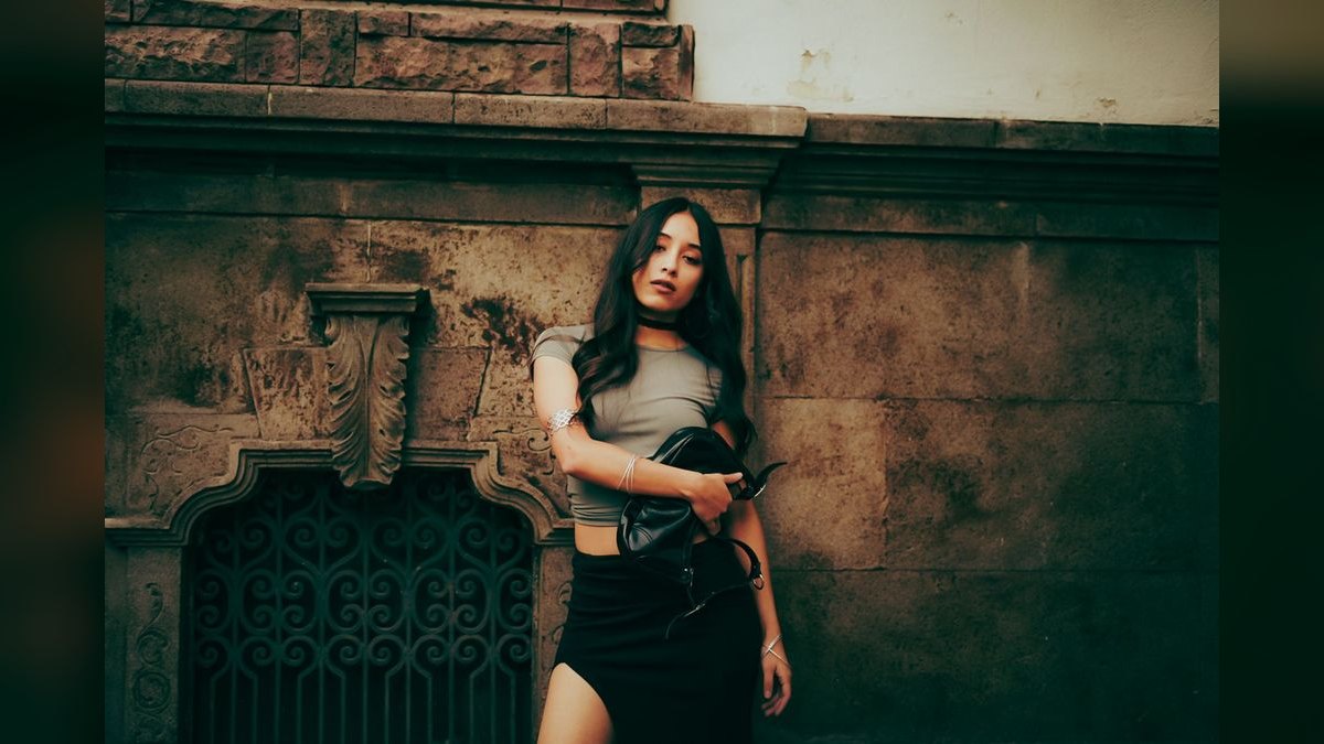 How to Style a Pencil Skirt for an Engagement Party in 2027