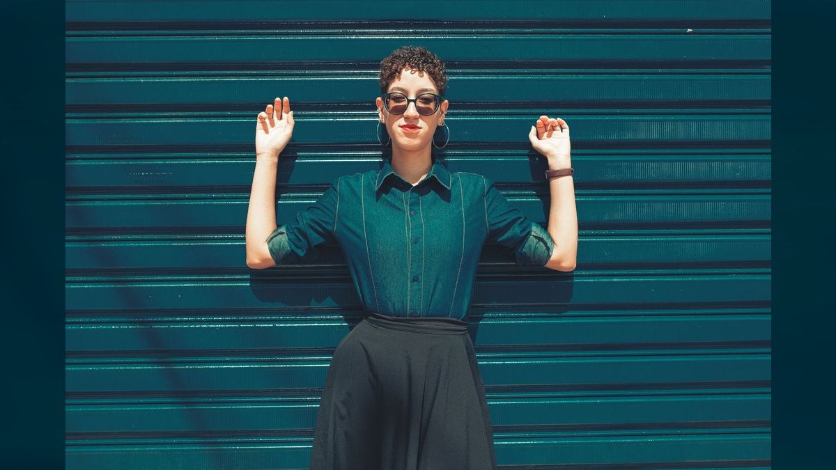 How to Style a Pencil Skirt for a Gallery Opening in 2027