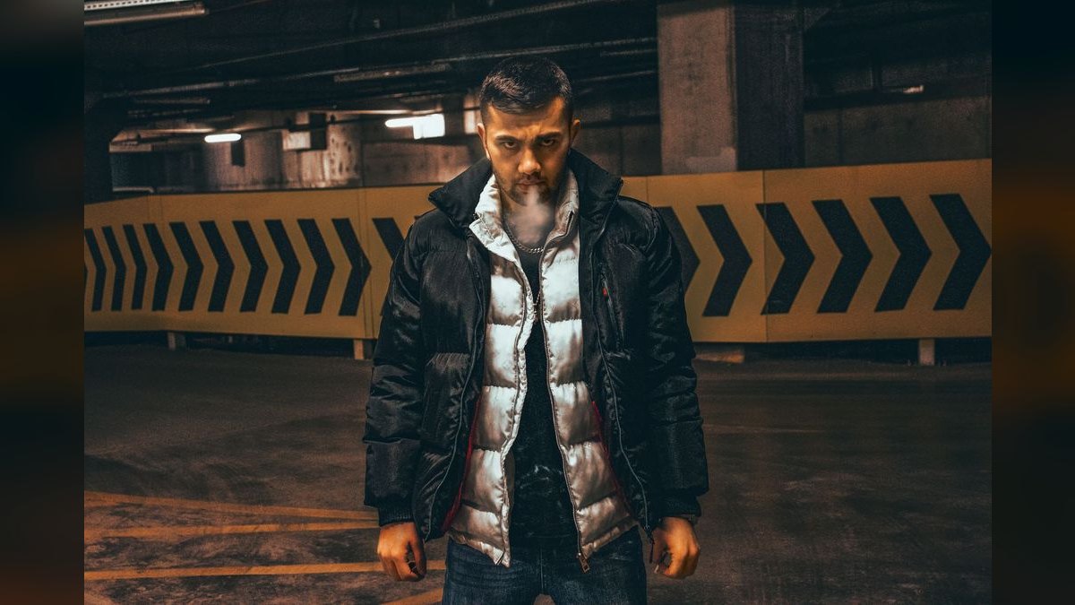How to Style a Puffer Jacket for a Holiday Party in 2027 — figure 3
