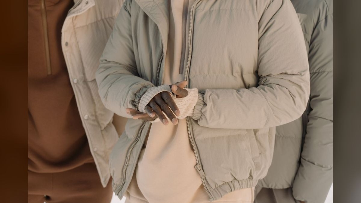 How to Style a Puffer Jacket for a Gallery Opening in 2027