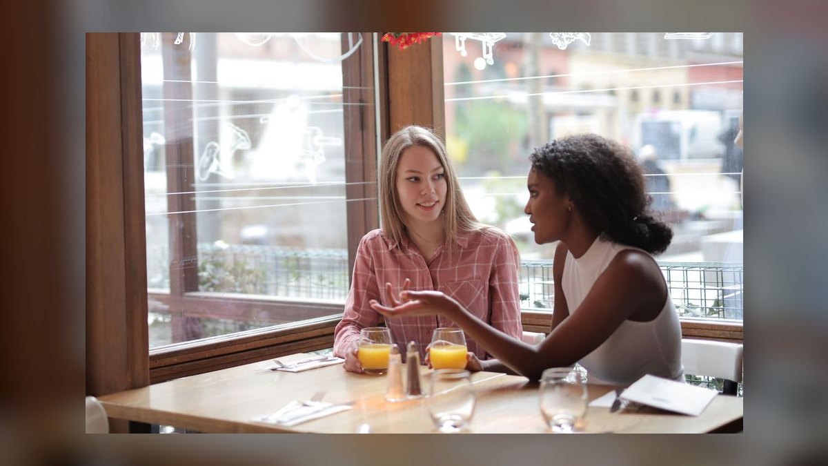 What to Wear to a Networking Brunch if You’re Over 50 in 2027 — figure 10