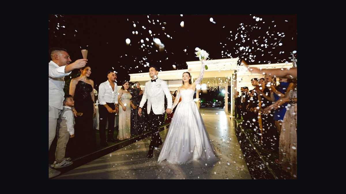 Should I Wear Cream or White to a Summer Wedding as a Guest in 2027 — figure 6
