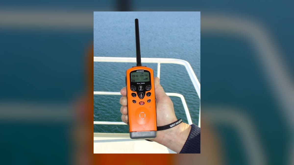 Straight Talk vs Total Wireless: which is better in 2027?