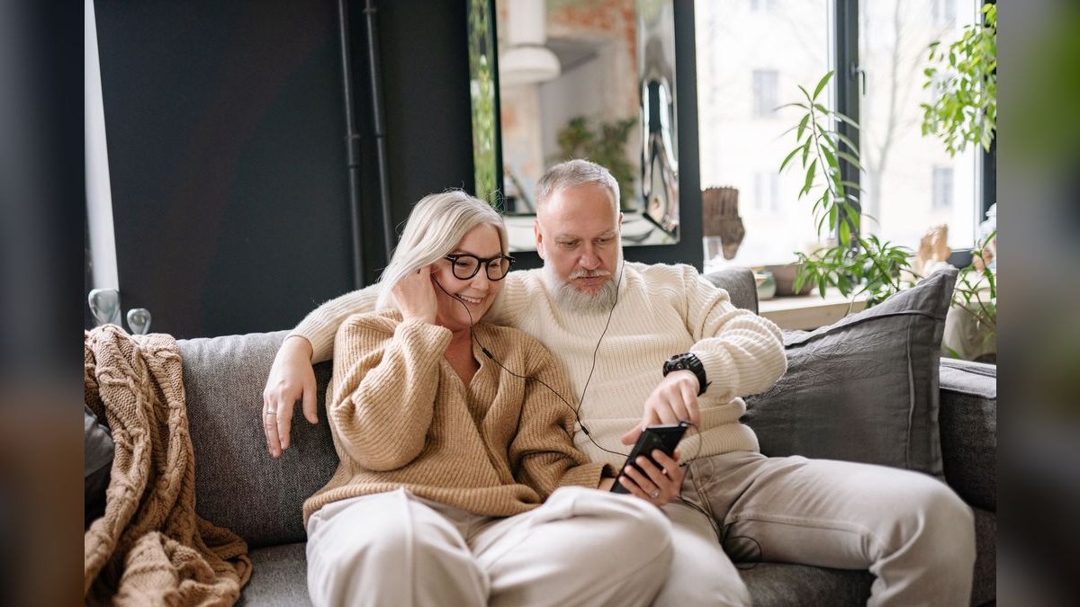 Best Phones for Seniors in 2027 — figure 3