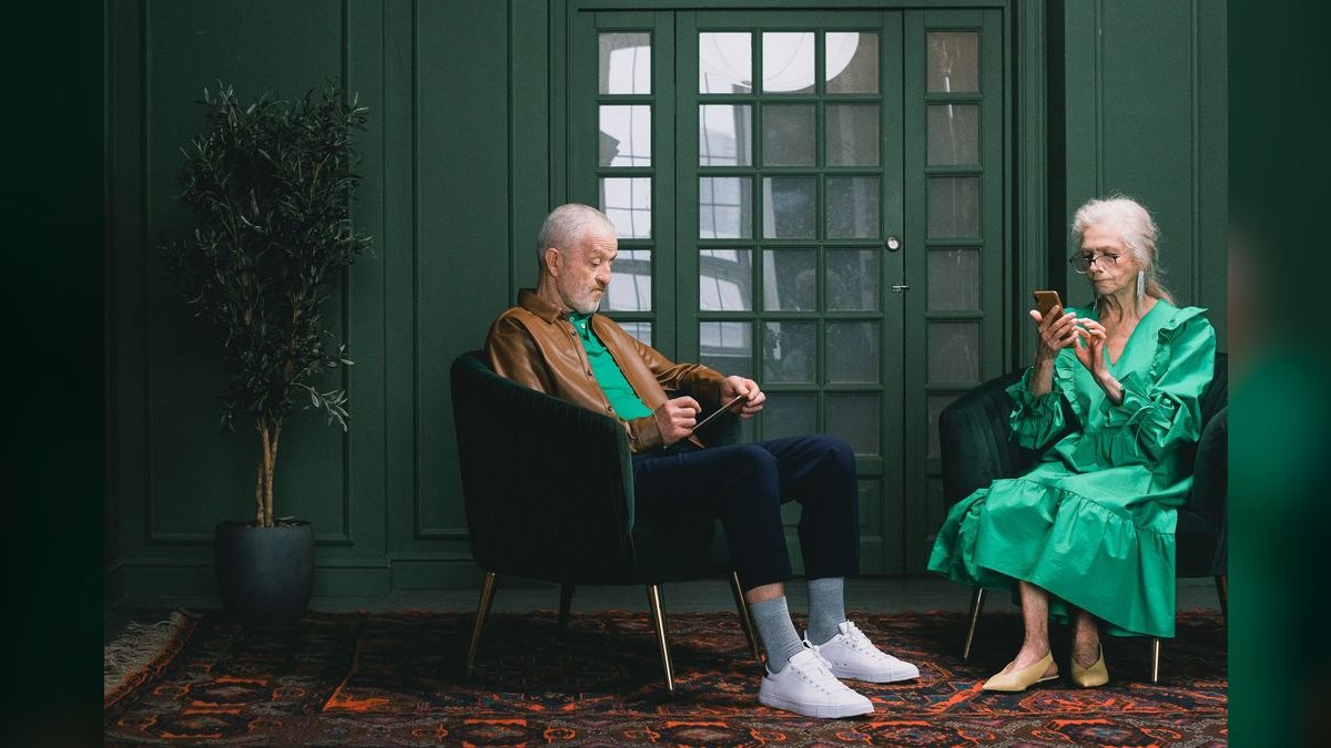 Best Phones for Seniors in 2027 — figure 5