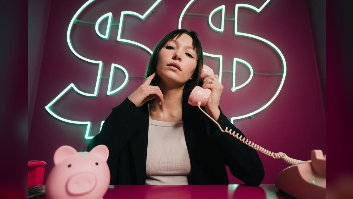 Should I finance a new phone or buy it outright in 2027 — figure 2