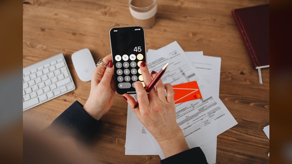 Should I finance a new phone or buy it outright in 2027 — figure 4