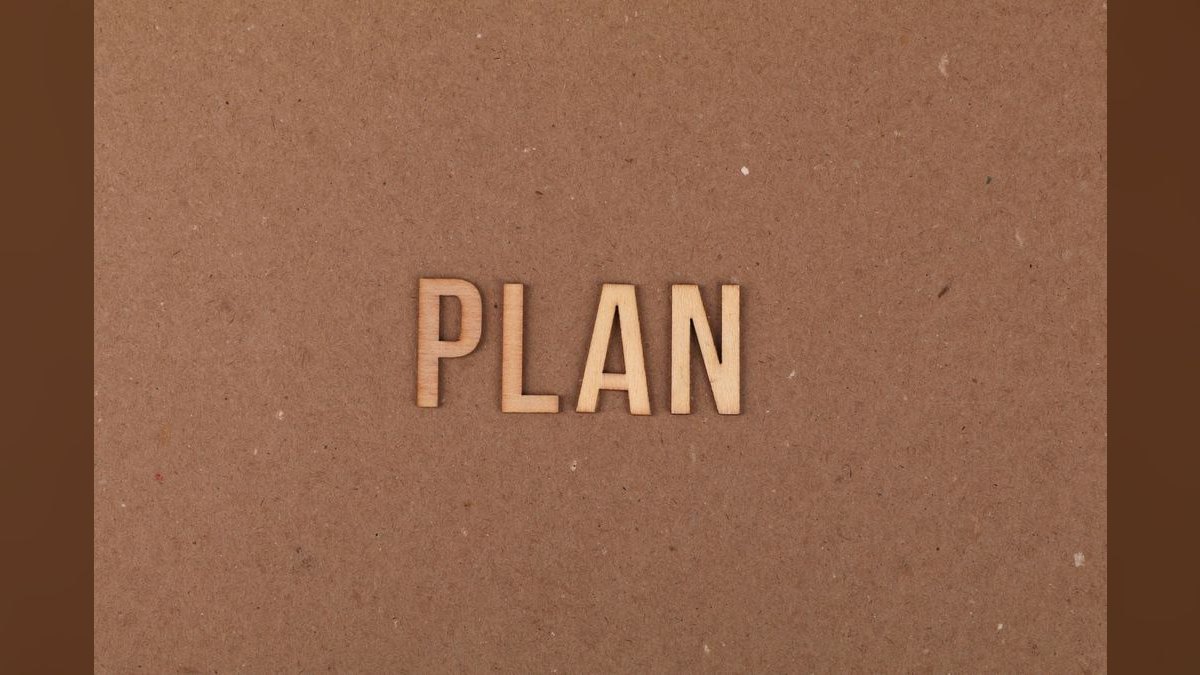 Do I need a separate plan line for a smartwatch in 2027?
