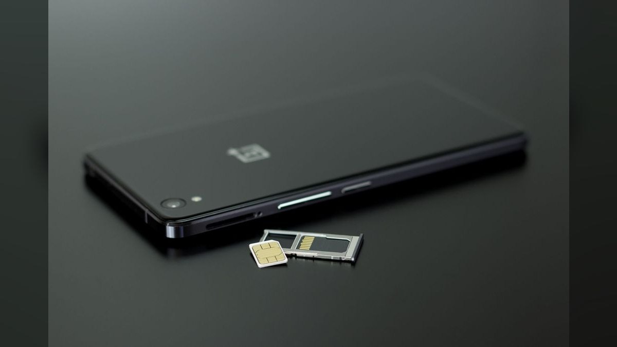 What is the best cell phone plan for international travel in 2027 — figure 3