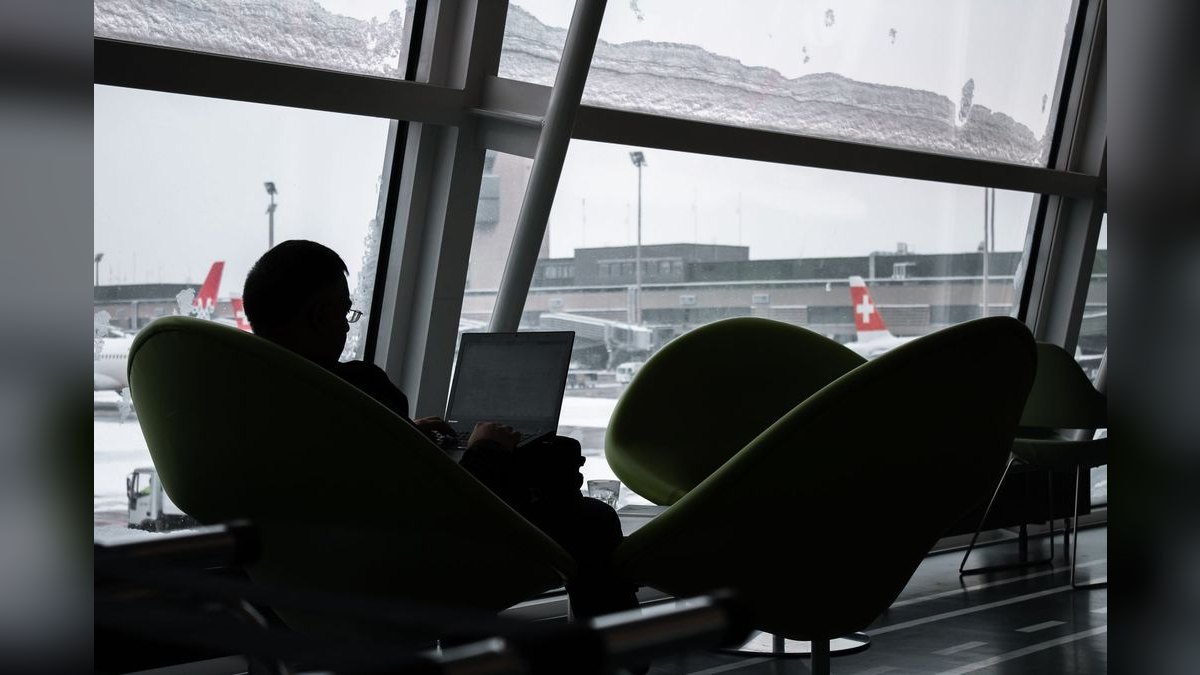 How does international roaming work and how do I avoid huge bills in 2027?