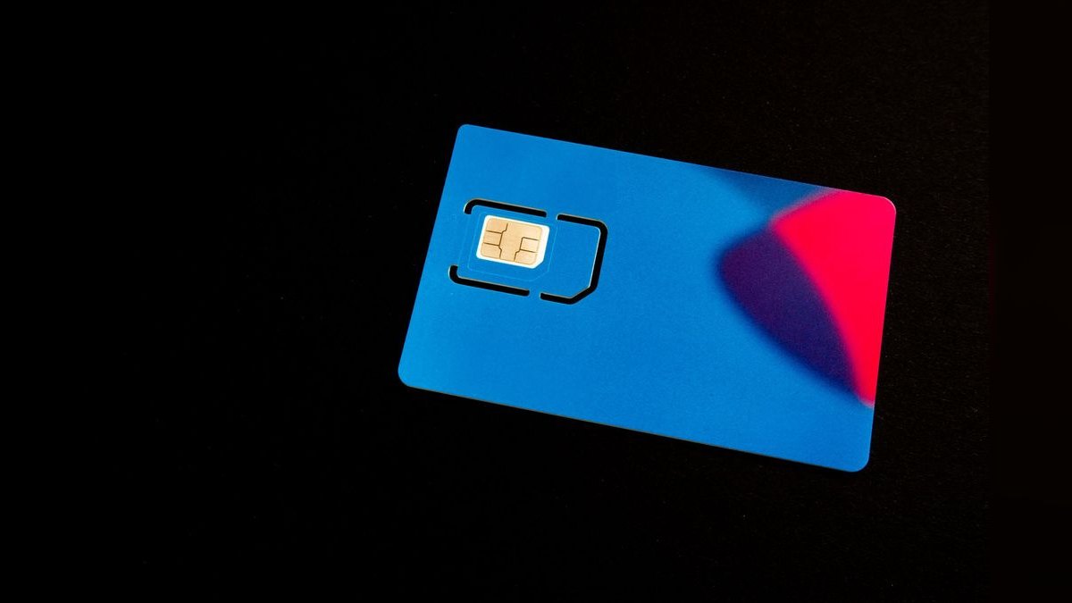 Prepaid vs postpaid: which should I choose in 2027?