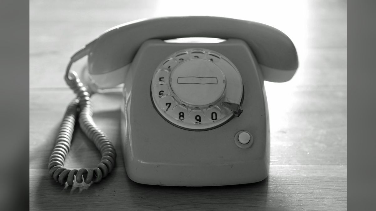 Can I use one carrier for phone and another for home internet in 2027 — figure 3