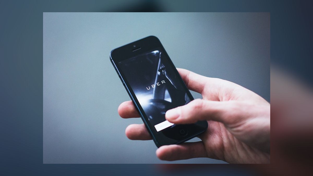 What is the best cell phone plan for a college student in 2027 — figure 1