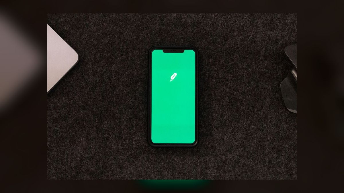 What are the steps to trade in my old phone for credit in 2027 — figure 5