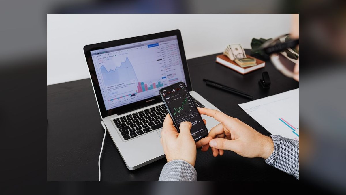 What are the steps to trade in my old phone for credit in 2027 — figure 7