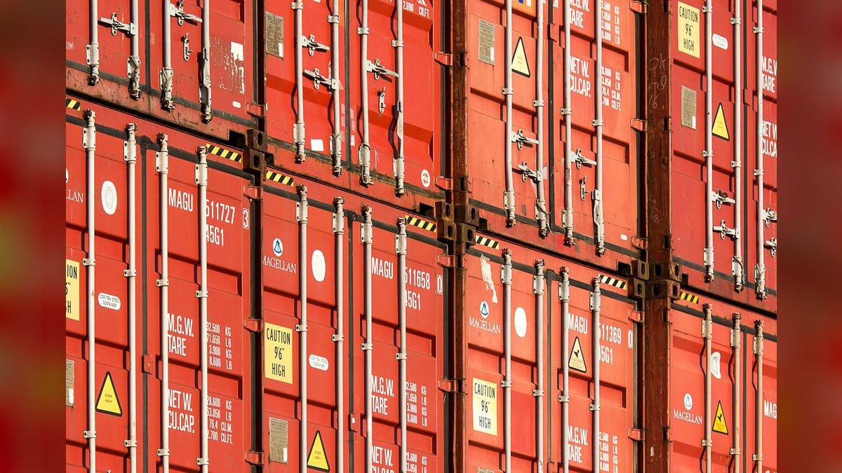 What is the best tech stack for a trade or vocational school in 2027?