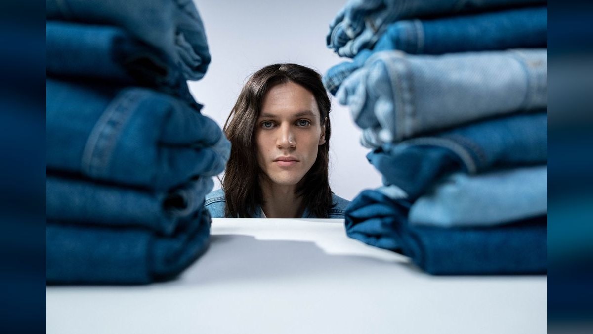 What is the best tech stack for an apparel or fashion brand in 2027 — figure 4