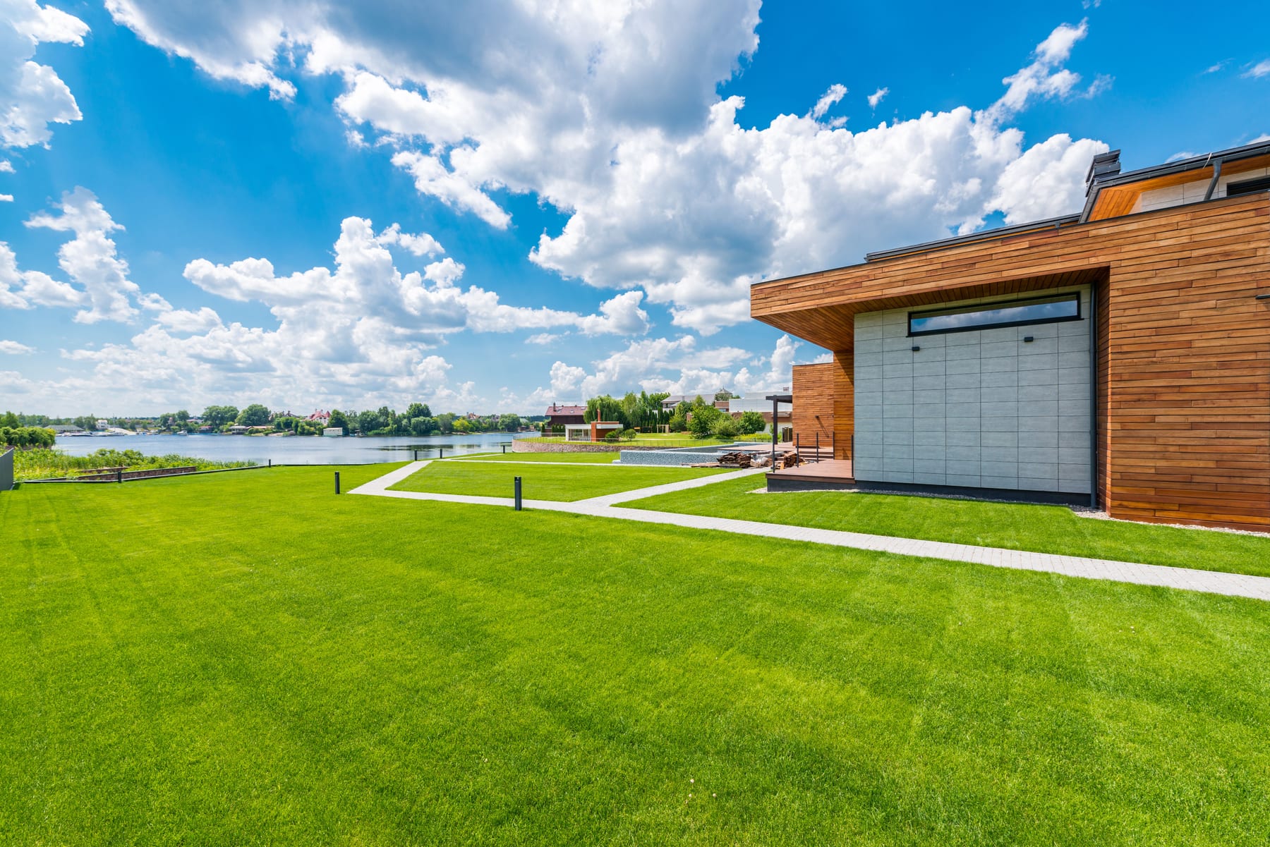 What is the best tech stack for a lawn care or landscaping company in 2027 — figure 2