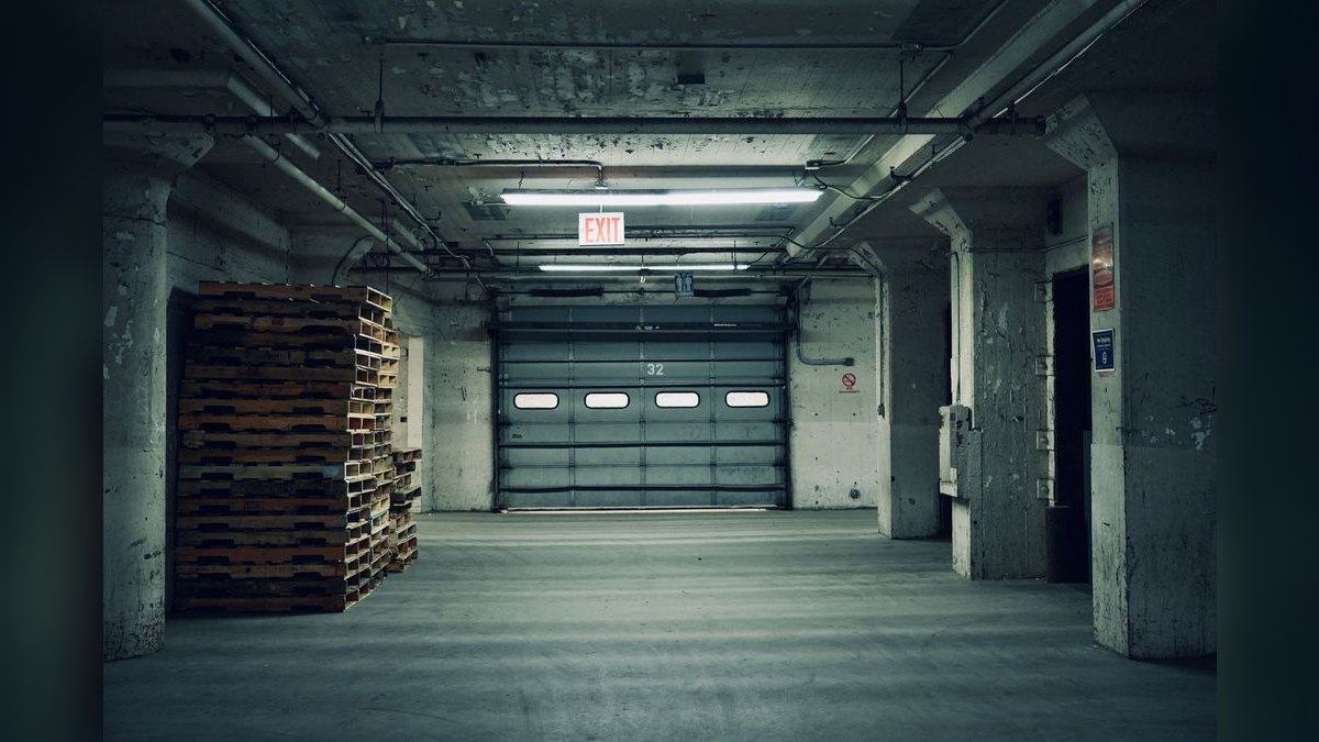 What is the best tech stack for a garage or overhead door service company in 2027?