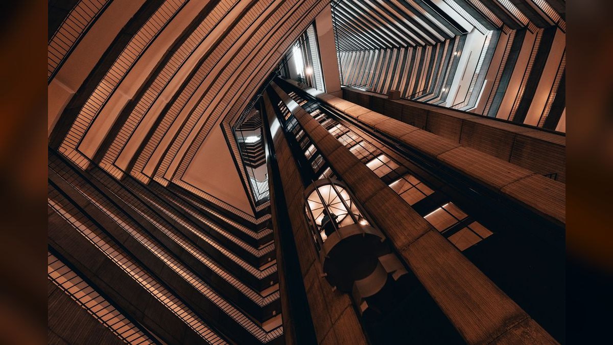 What is the best tech stack for an elevator service and modernization company in 2027 — figure 5