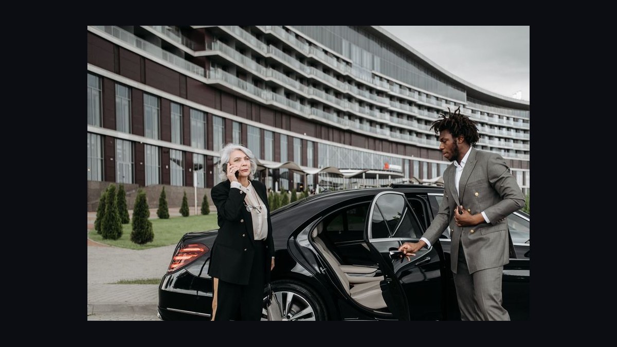 What is the best tech stack for a limousine or black car service in 2027 — figure 7