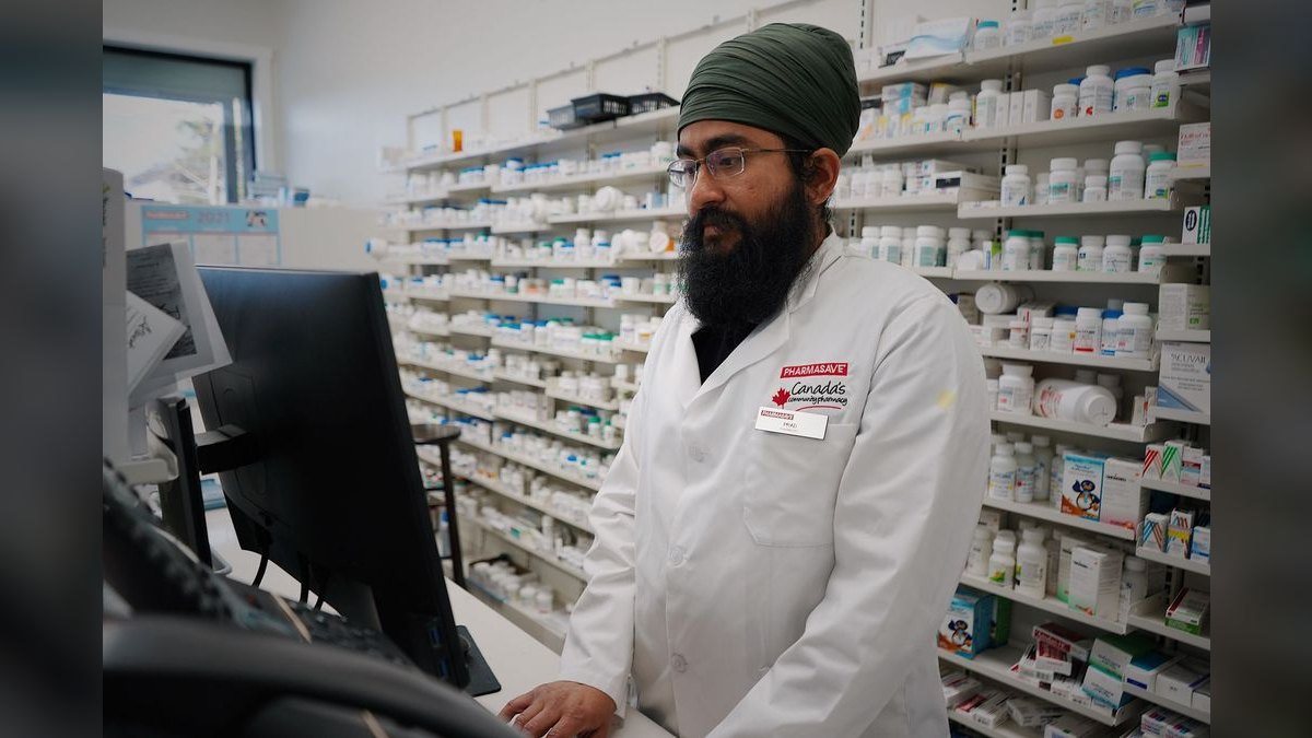 What is the recommended Retail Pharmacy Chain sales and operations tech stack in 2027 — figure 2