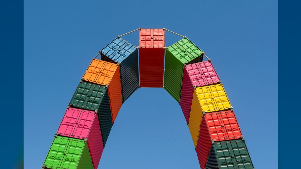 The Enterprise Architecture Stack for Healthcare: HL7 FHIR, Apache Camel, and PostgreSQL — figure 2