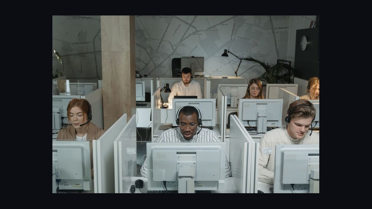The Customer Support and Helpdesk Stack in 2027 — figure 4