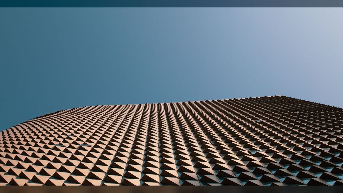 The Carbon-Aware Compute Stack for Green Energy Grids in 2027