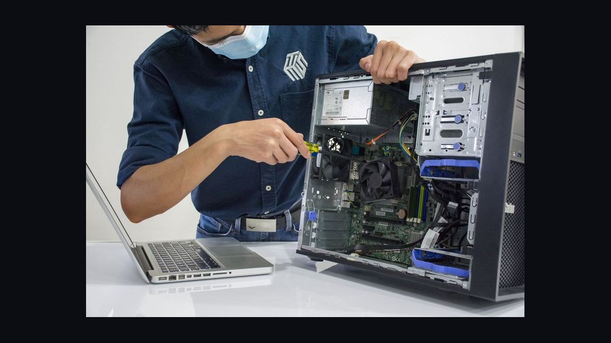 What is the complete software stack for a computer and phone repair shop in 2027 — figure 6
