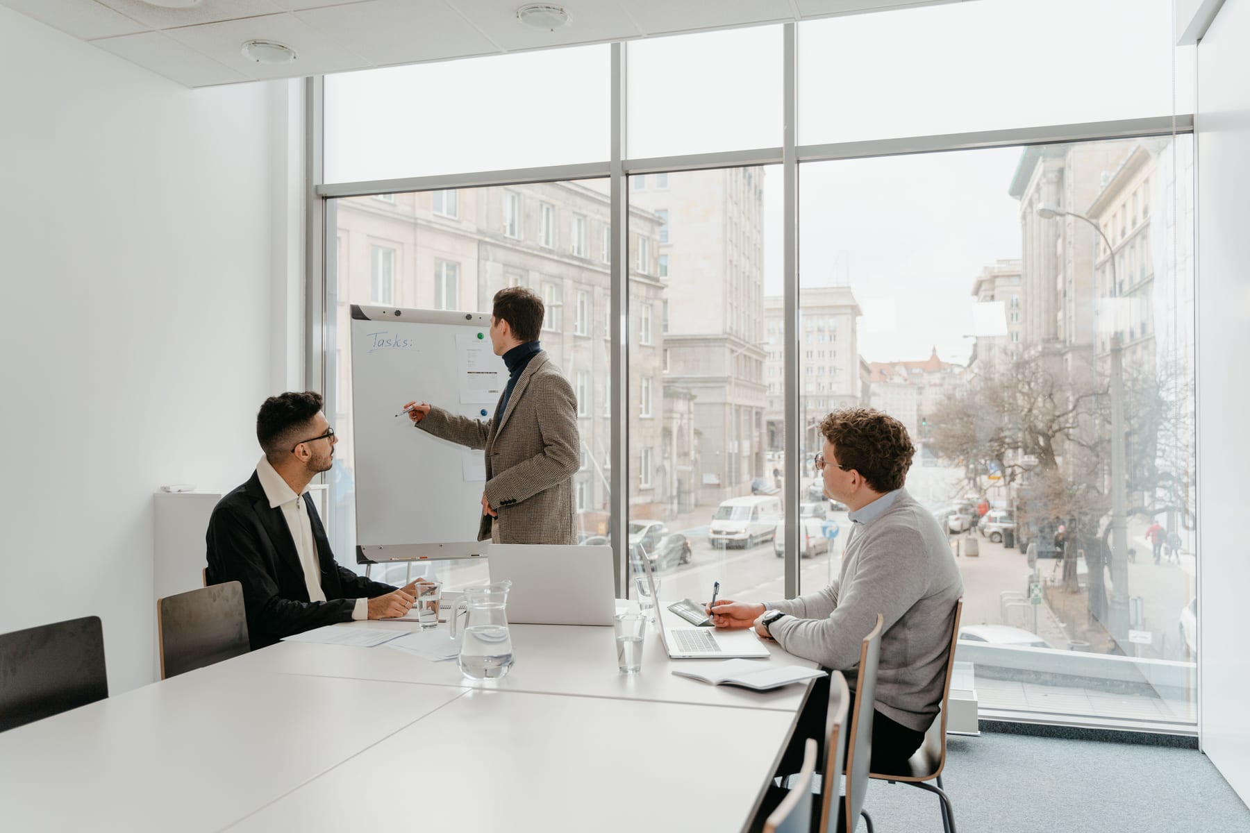 Should I Hire a Fractional CRO Before or After a Funding Round — figure 4