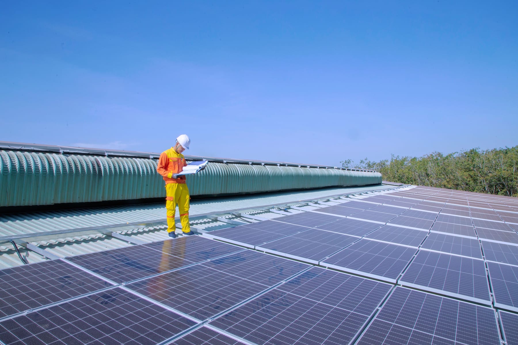 Do I Need a Fractional CRO for My Solar Company — figure 1
