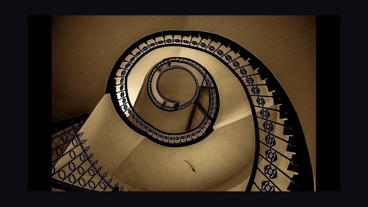 Should I Hire a Fractional CRO If My Comp Plan Is Driving the Wrong Behavior in 2027 — figure 8