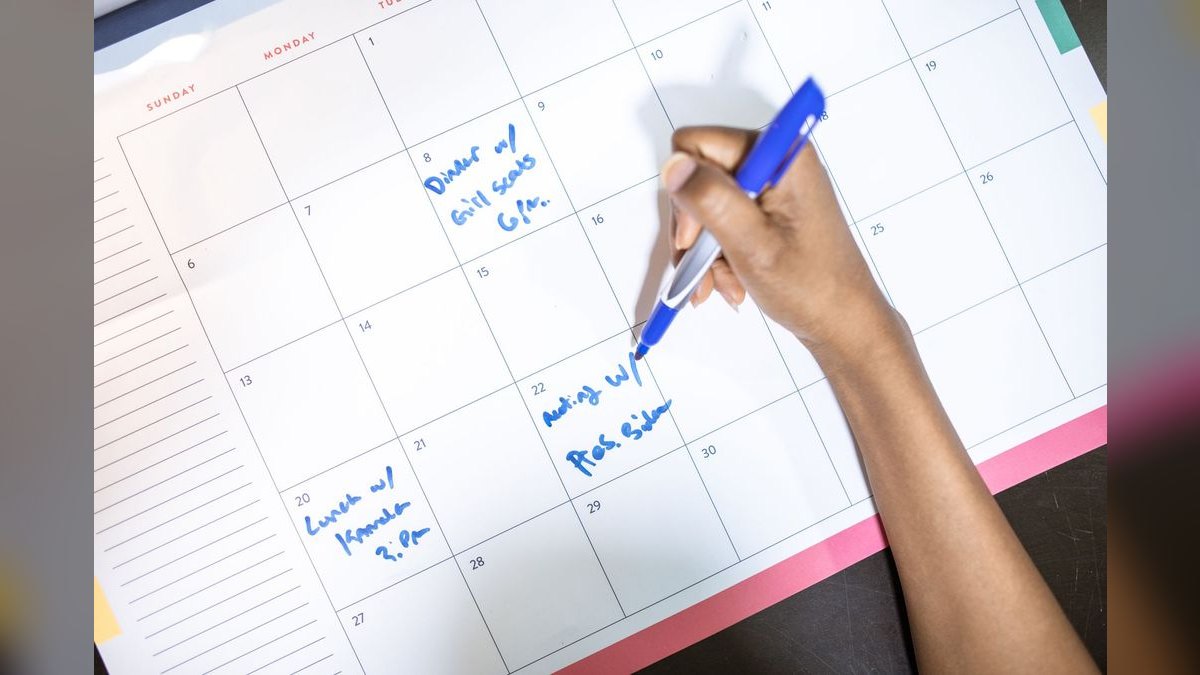 How Many Employees Should I Schedule Each Shift at My Cheer Gym — figure 2