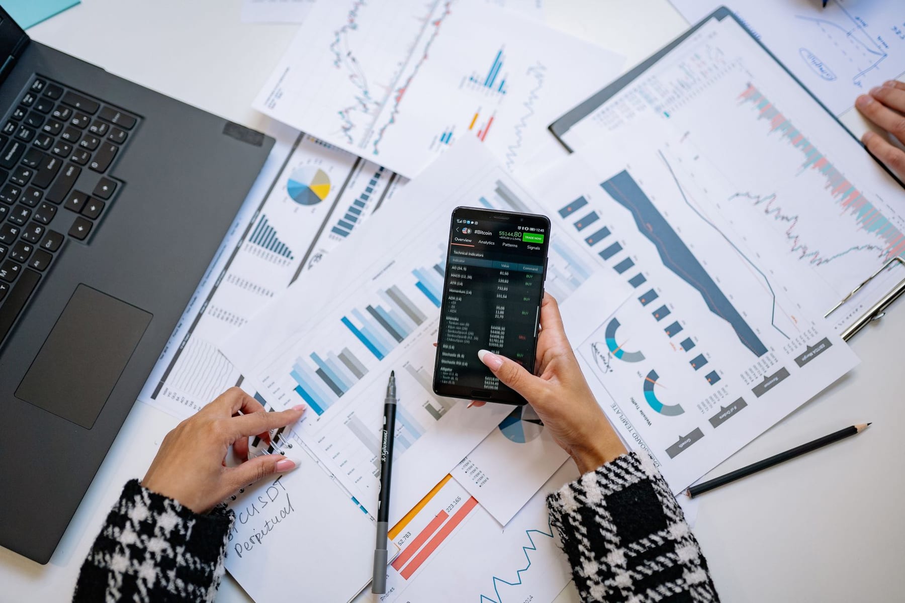 How Do I Track Service-Fee Attach Rate by Rep — figure 8