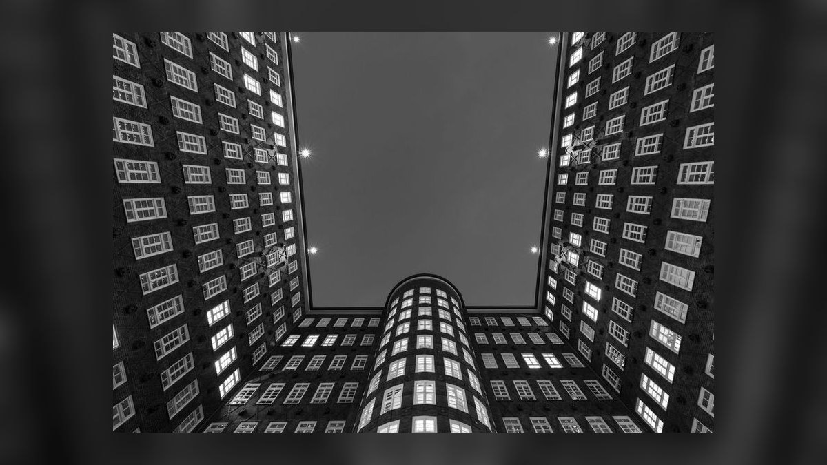 What Service Fees Should a Property Management Company Charge?