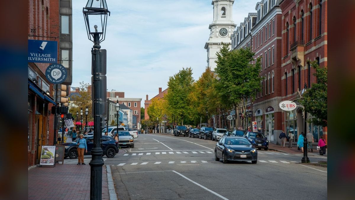 What should I look for in a fractional CRO in Hartford in 2027 — figure 5