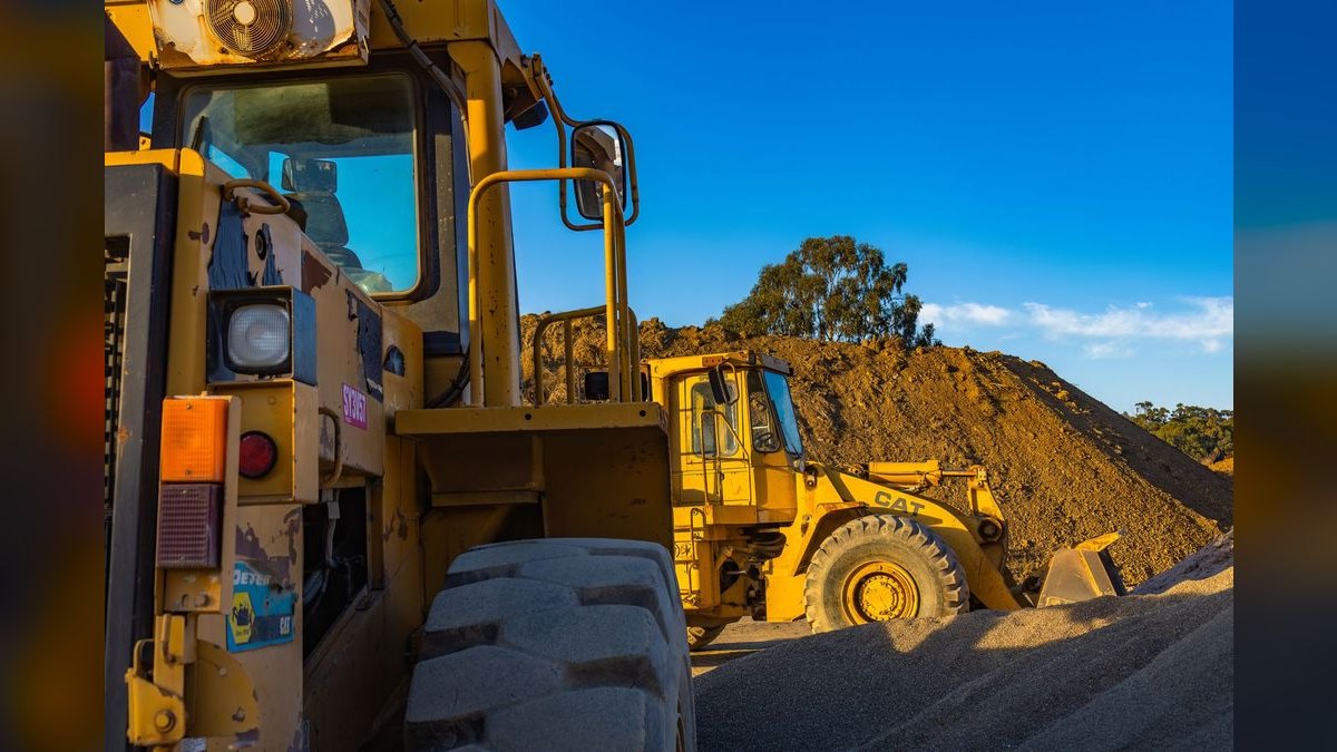 When should a industrial company hire a fractional CRO in 2027?